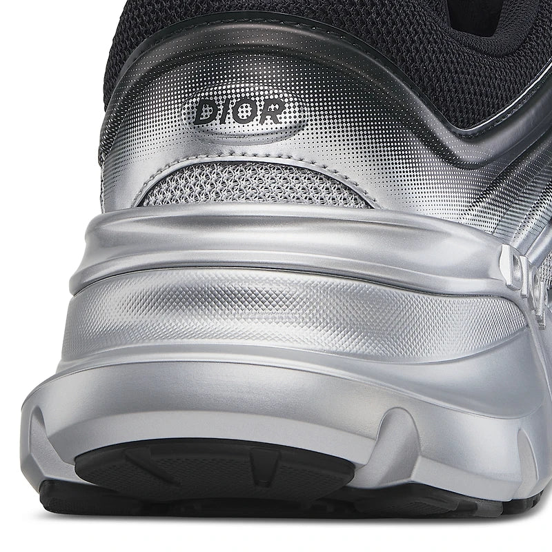 DIOR AND LEWIS HAMILTON B44 Blade Sneaker – LIMITED NUMBERED EDITION in Bloomington, MN
By Dior