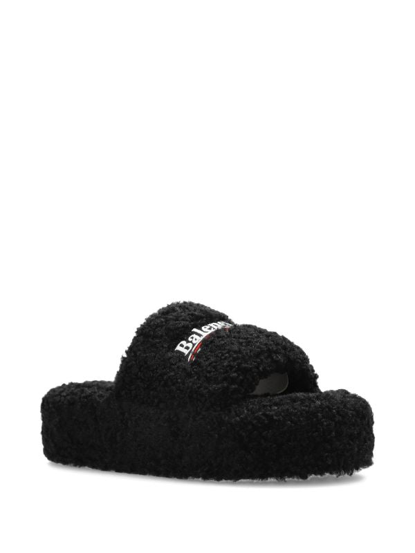 Balenciaga
logo-embroidered platform sandals