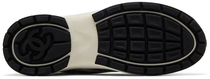 Chanel CC Logo Sneaker 'White Silver'