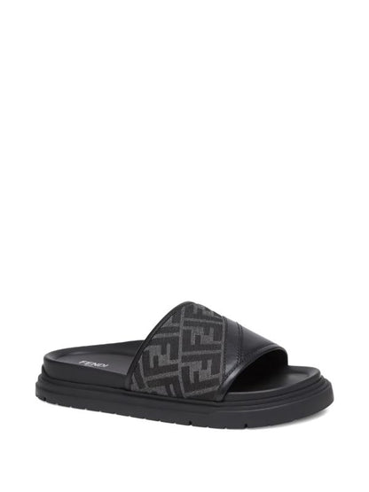 FENDI
Diagonal FF jacquard sandals