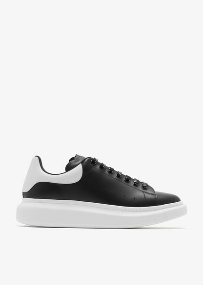 MCQUEEN
Oversized sneakers