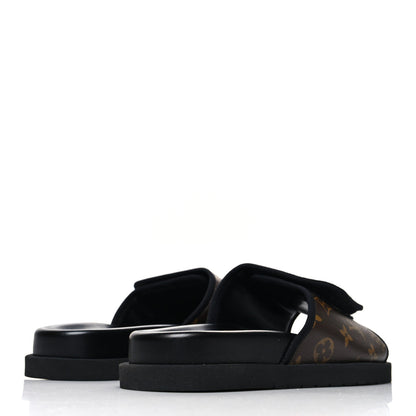 LOUIS VUITTON
Monogram Mens Miami Mule 9 Black
