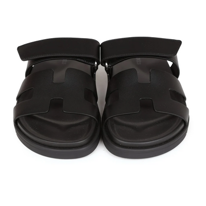 NEW HERMÈS CHYPRE SANDAL BLACK