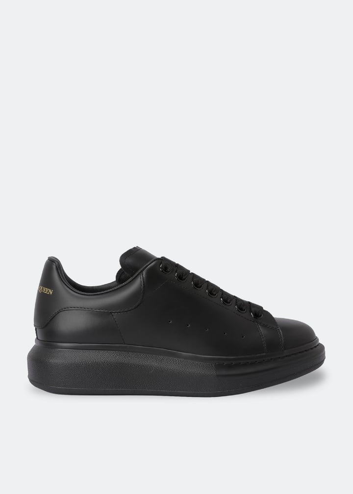 MCQUEEN
Oversized sneakers