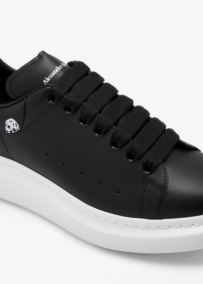 MCQUEEN
Oversized sneakers