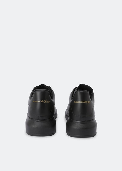 MCQUEEN
Oversized sneakers