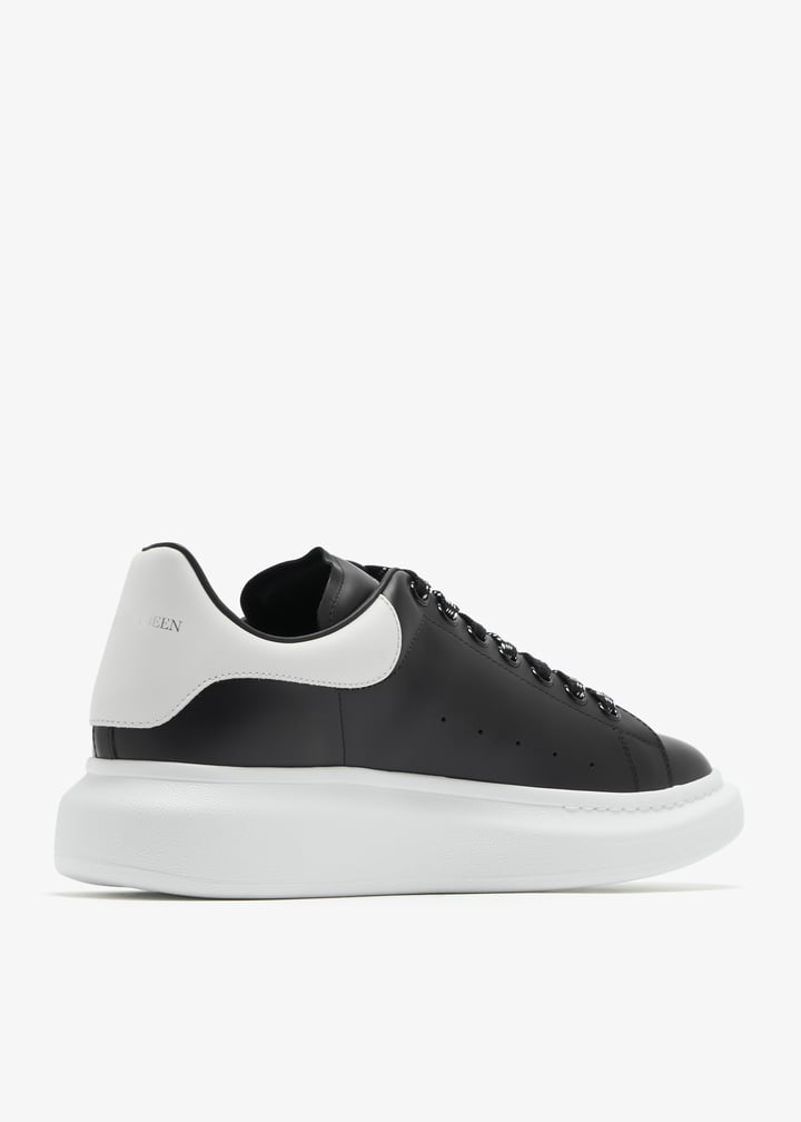 MCQUEEN
Oversized sneakers