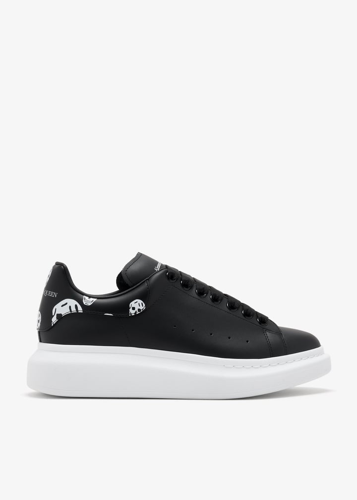 MCQUEEN
Oversized sneakers