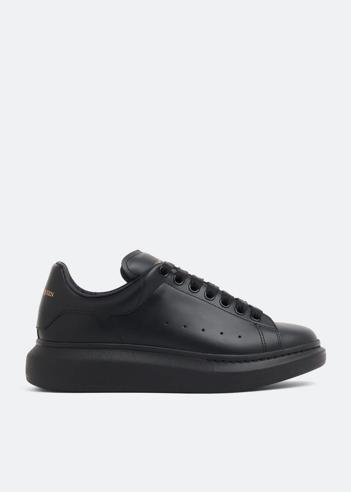 MCQUEEN
Oversized sneakers