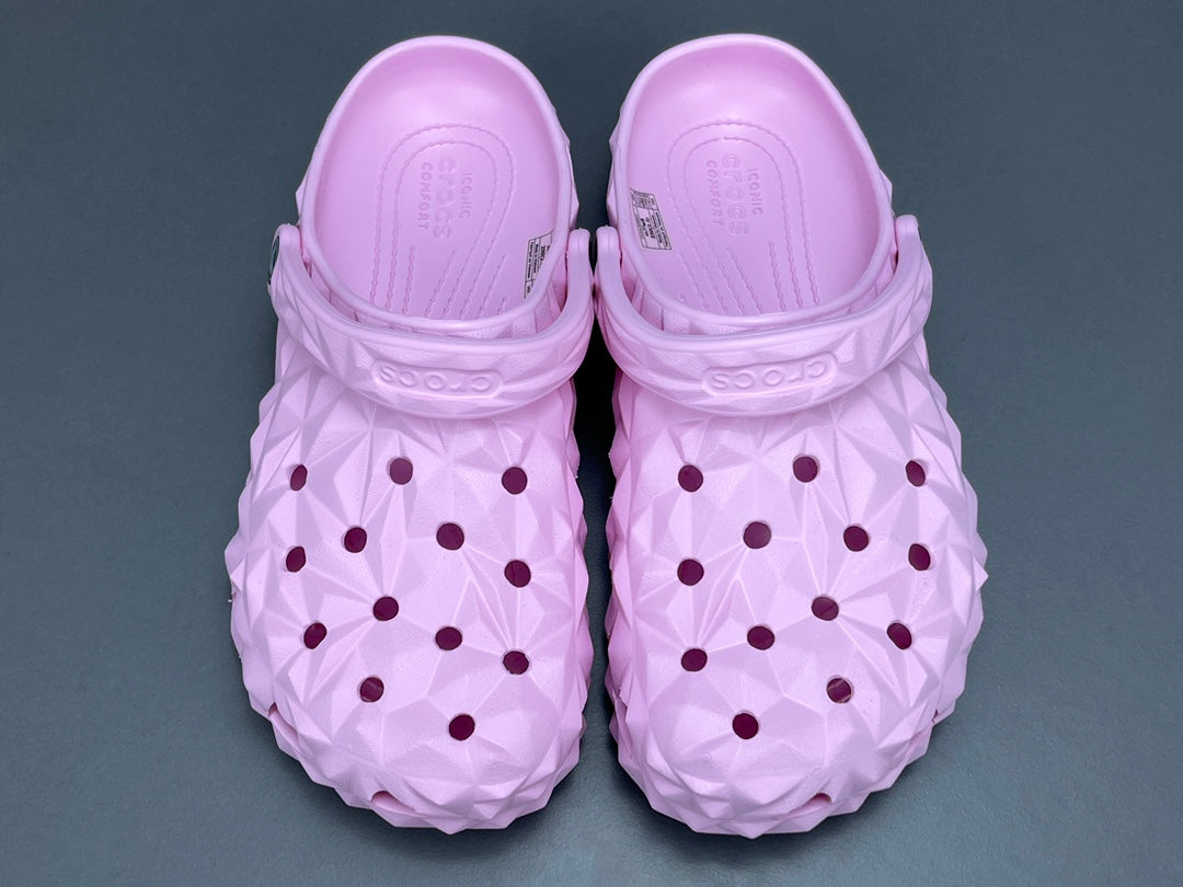 Crocs Classic Geometric Clog