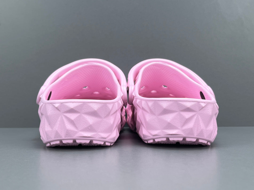 Crocs Classic Geometric Clog